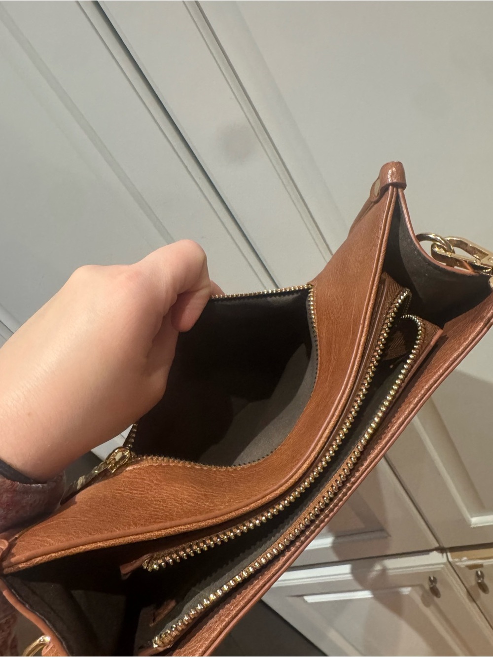 Brown Leather Shoulder Bag with Striped Strap - Picture 8 of 12